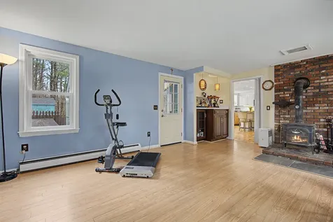 37 Mcgettigan Road Milford NH 03055