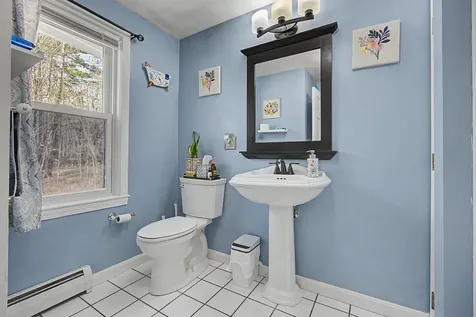 37 Mcgettigan Road Milford NH 03055