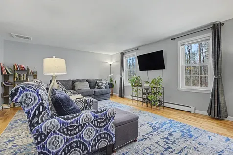 37 Mcgettigan Road Milford NH 03055