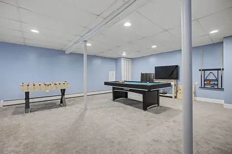 37 Mcgettigan Road Milford NH 03055