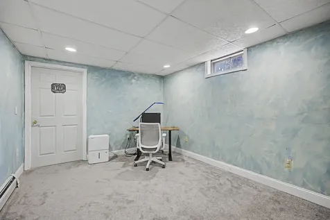 37 Mcgettigan Road Milford NH 03055