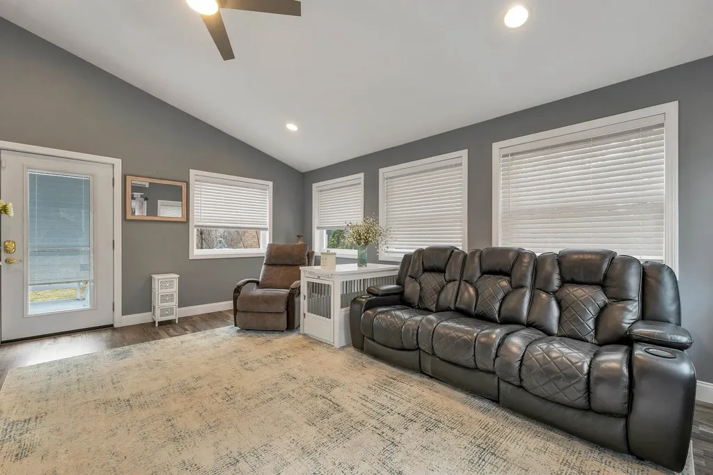 1 East Bluff Highlands Road Meredith NH 03253