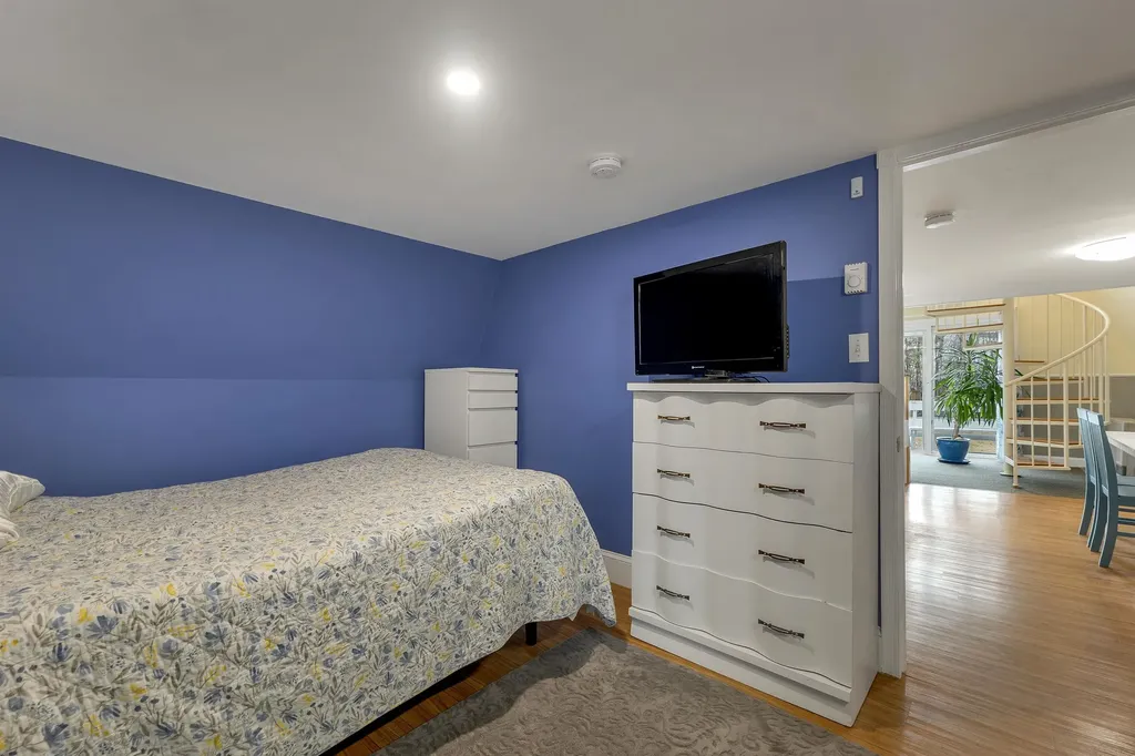 1 East Bluff Highlands Road Meredith NH 03253