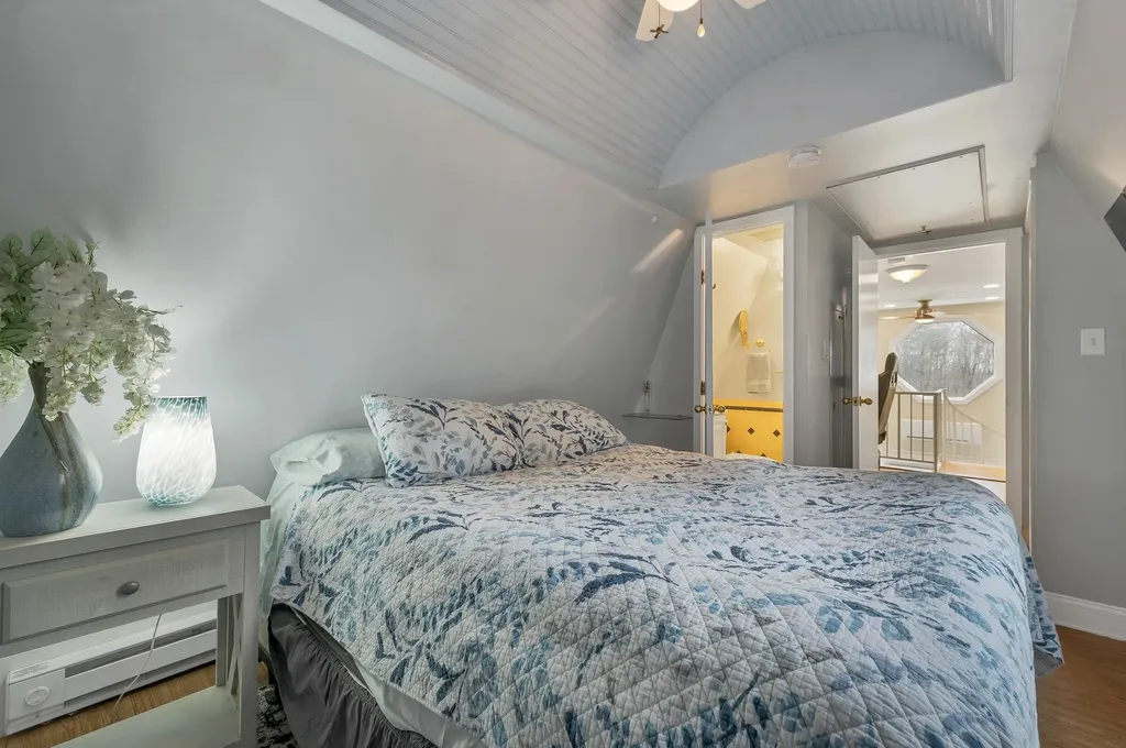 1 East Bluff Highlands Road Meredith NH 03253