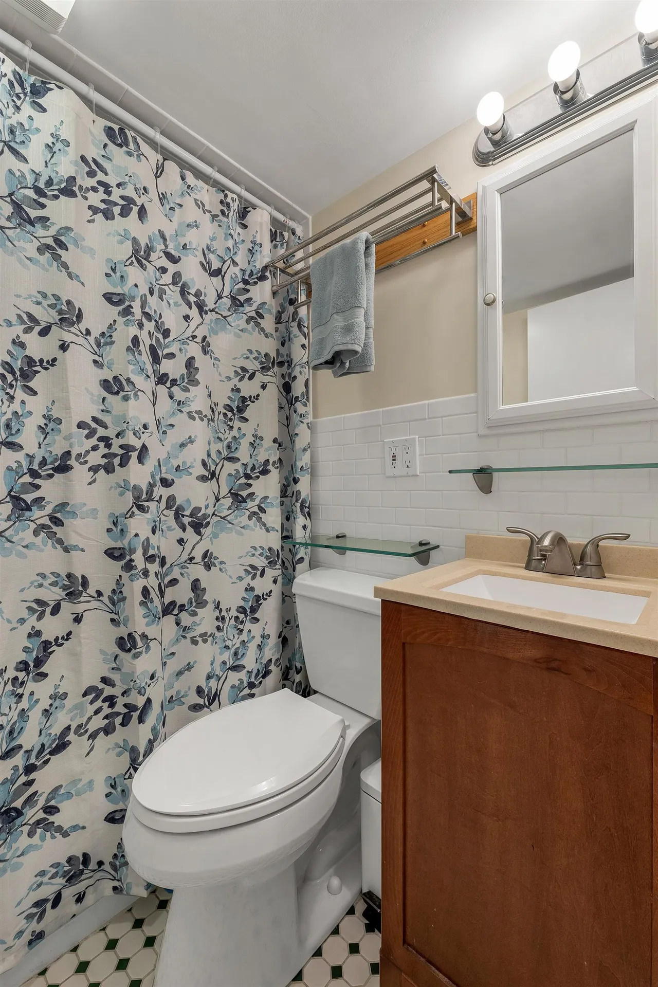 1 East Bluff Highlands Road Meredith NH 03253