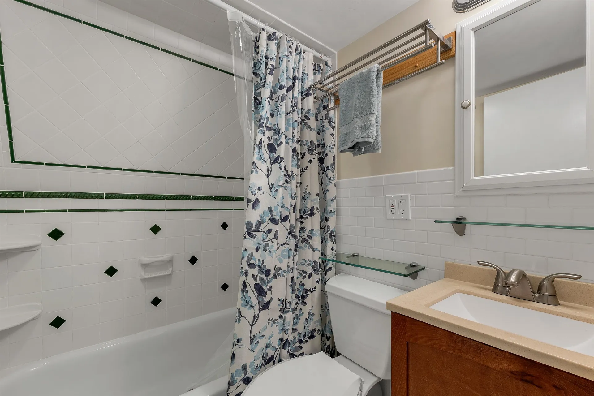 1 East Bluff Highlands Road Meredith NH 03253