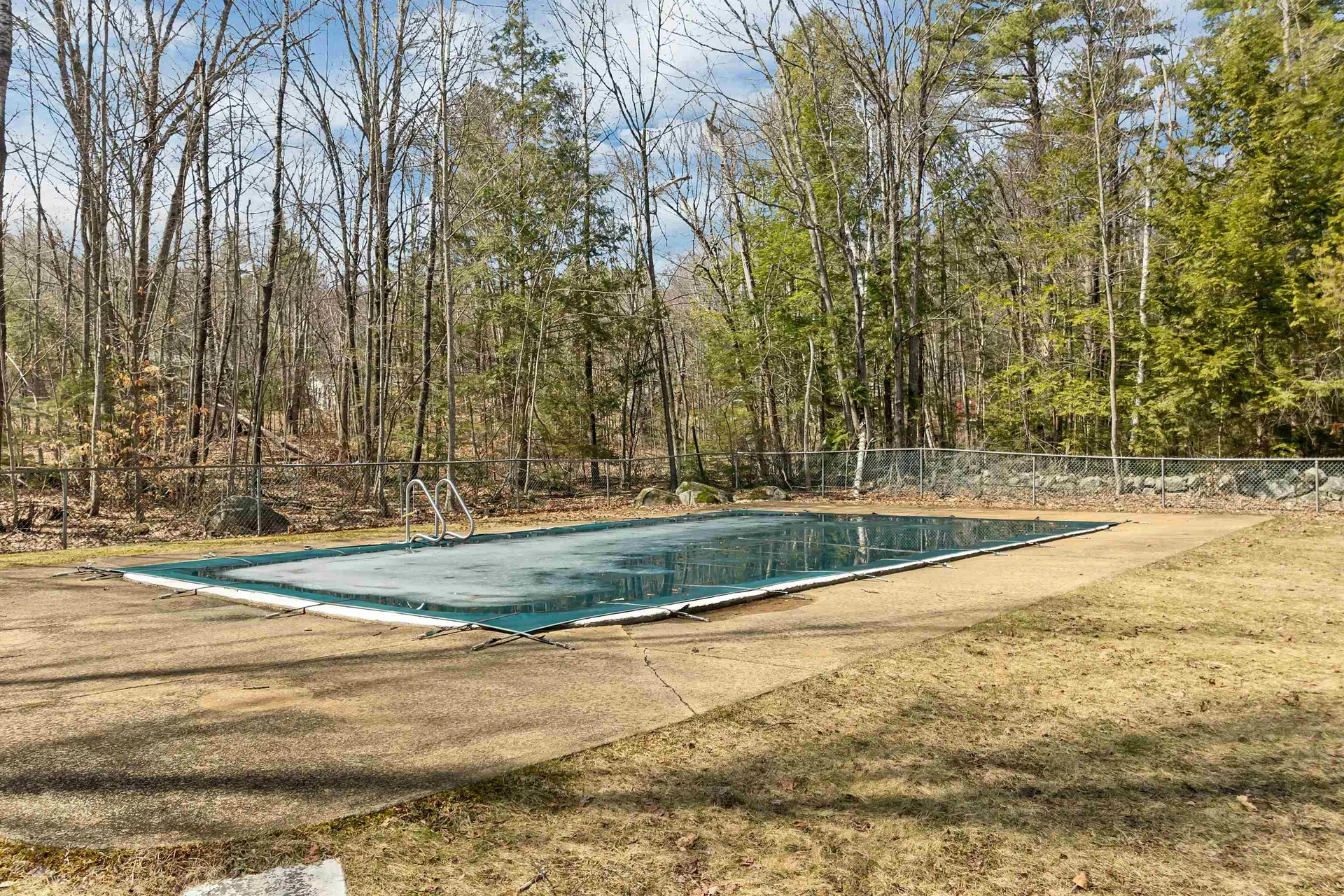 1 East Bluff Highlands Road Meredith NH 03253