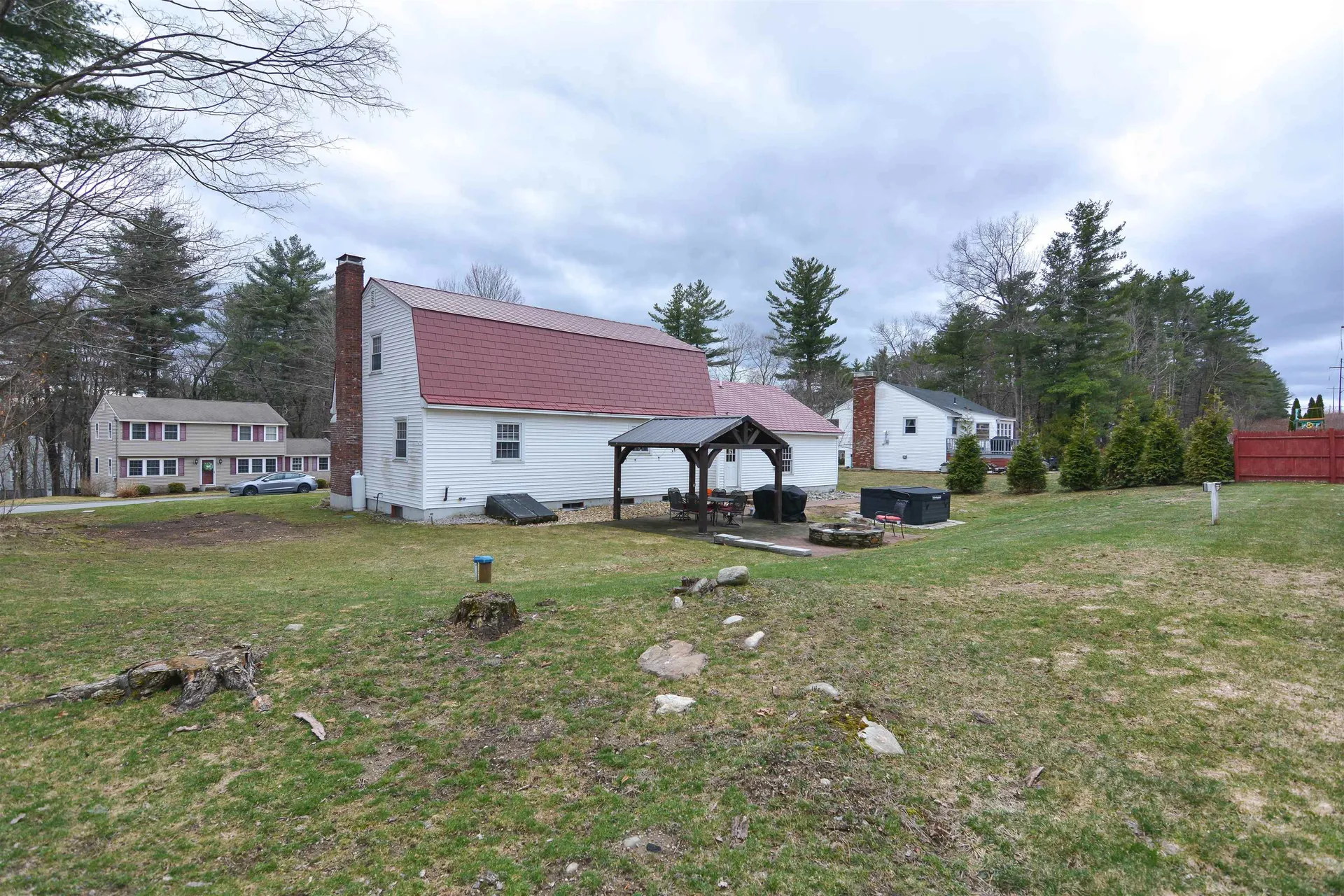 40 Barkland Drive Derry NH 03038