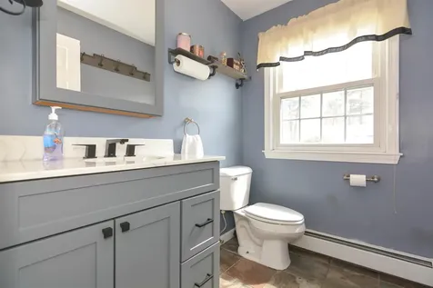 40 Barkland Drive Derry NH 03038