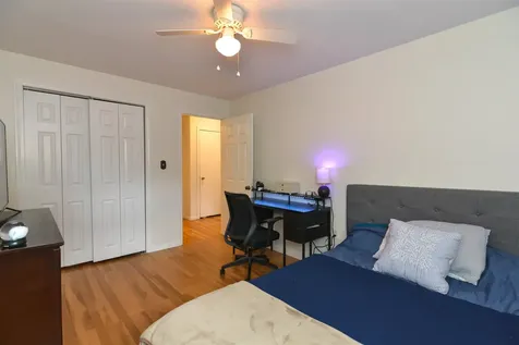 40 Barkland Drive Derry NH 03038