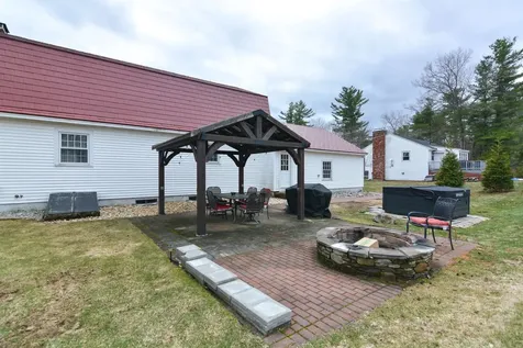 40 Barkland Drive Derry NH 03038