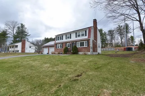 40 Barkland Drive Derry NH 03038