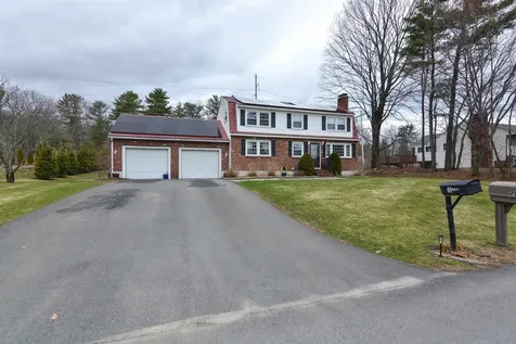 40 Barkland Drive Derry NH 03038