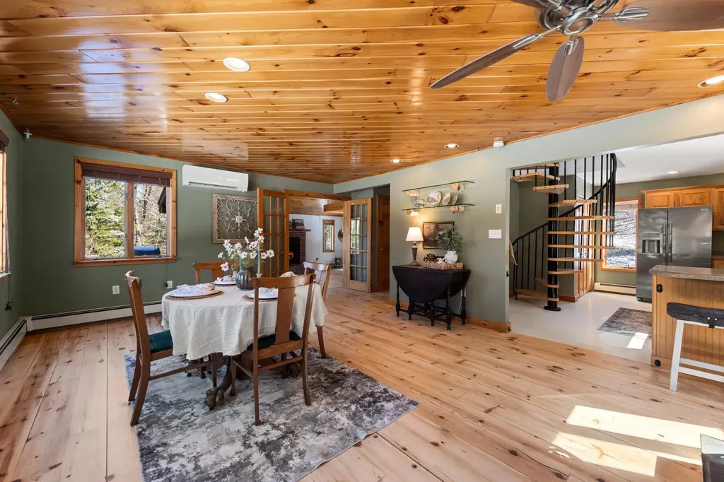 1642 Nh Route 175 Thornton NH 03285