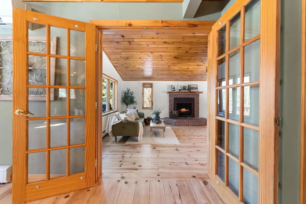 1642 Nh Route 175 Thornton NH 03285