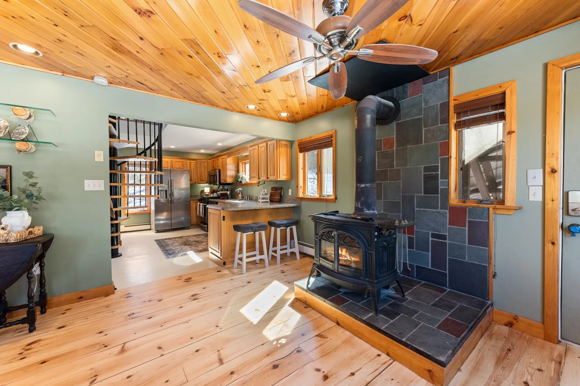 1642 Nh Route 175 Thornton NH 03285