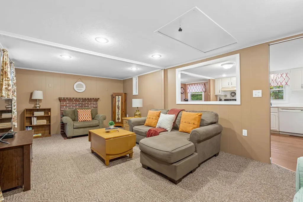 7 Eden Lane Moultonborough NH 03254