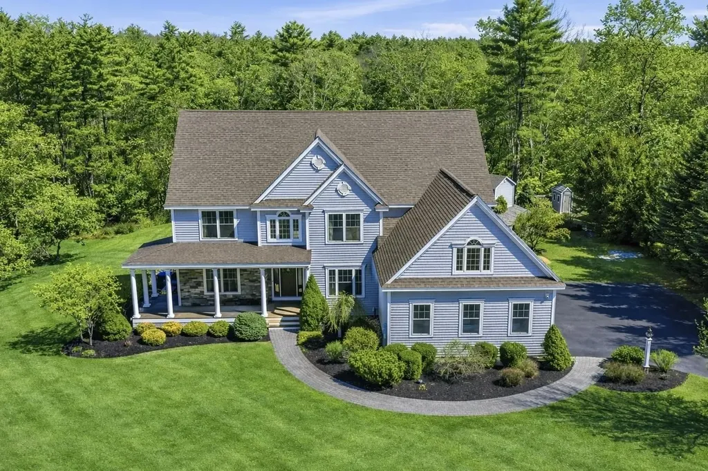 12 Orchard Blossom Road Windham NH 03087
