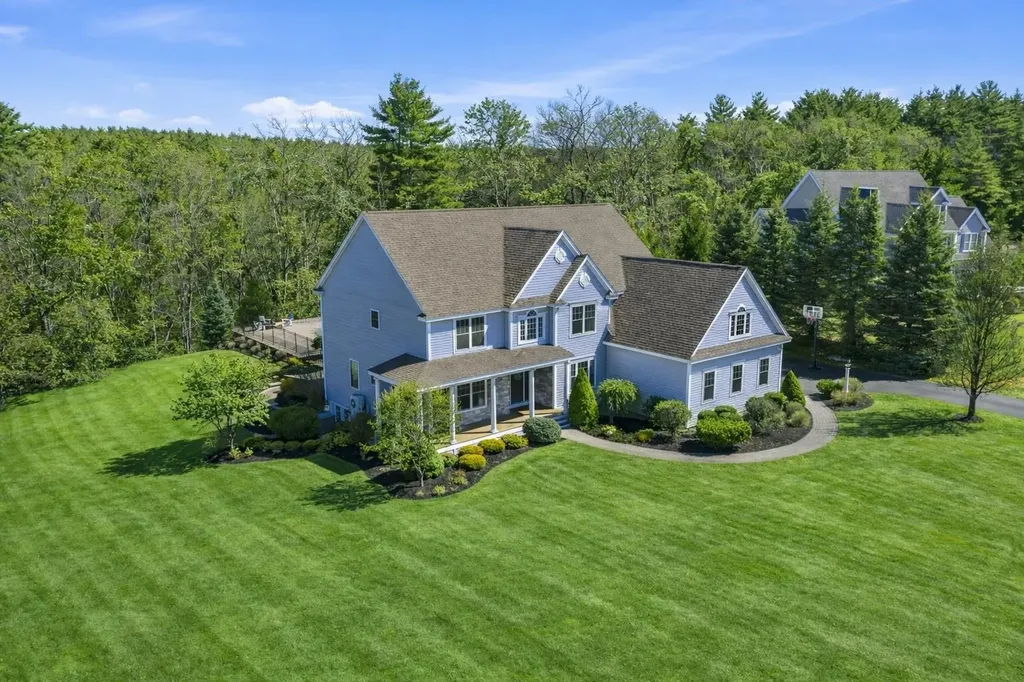 12 Orchard Blossom Road Windham NH 03087