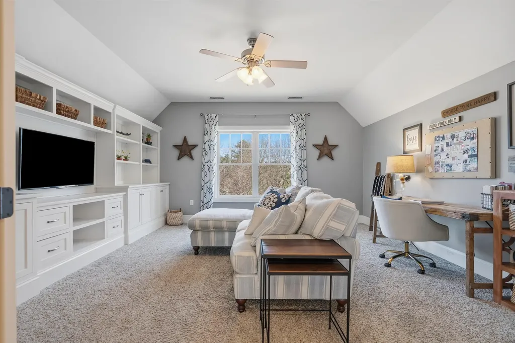 12 Orchard Blossom Road Windham NH 03087