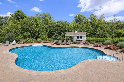12 Orchard Blossom Road Windham NH 03087
