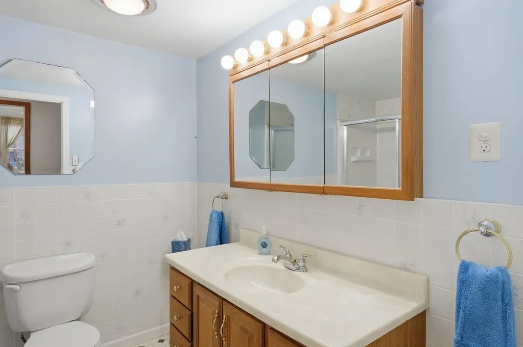 1808 East Road Bennington VT 05201