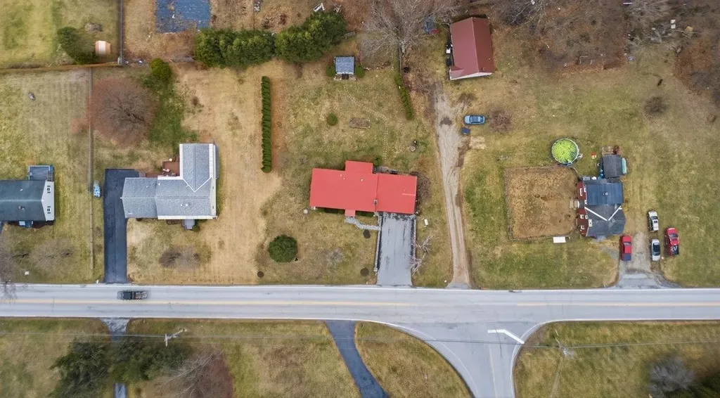 1808 East Road Bennington VT 05201