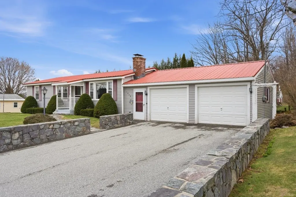 1808 East Road Bennington VT 05201