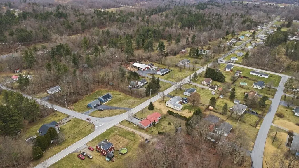 1808 East Road Bennington VT 05201