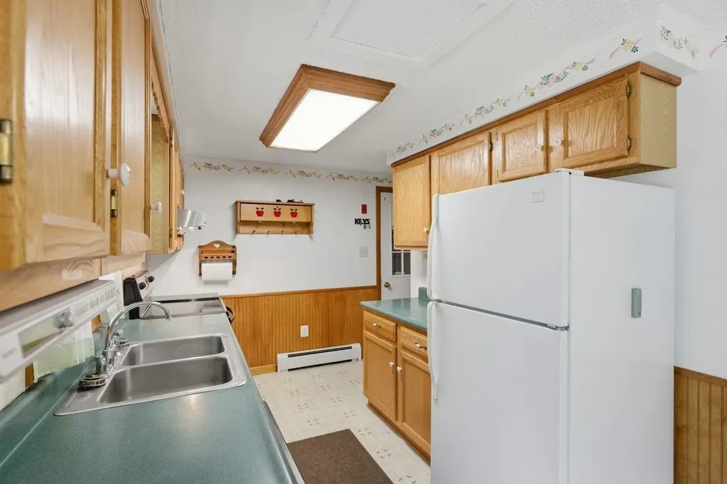 1808 East Road Bennington VT 05201