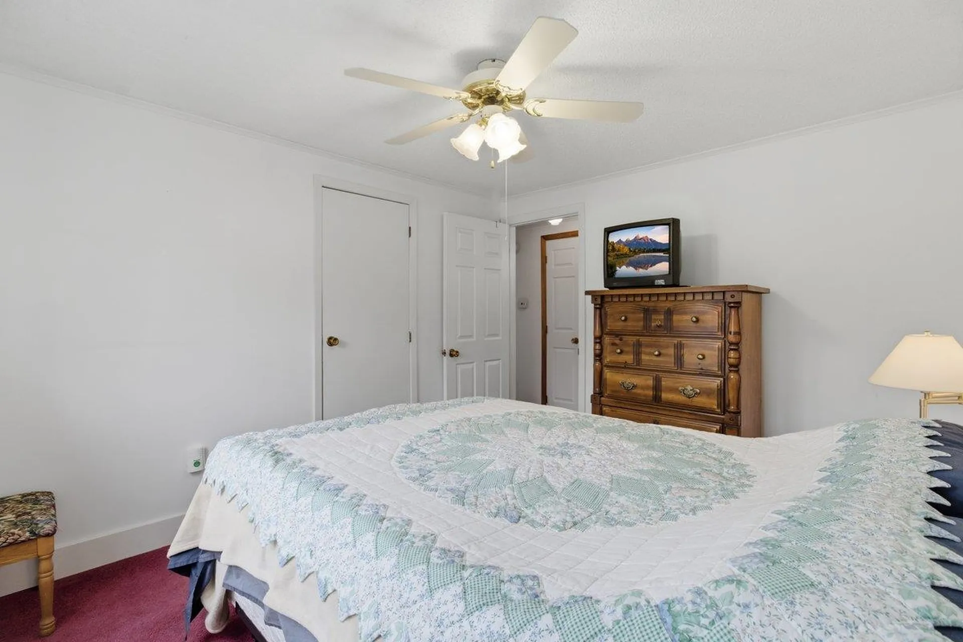 1808 East Road Bennington VT 05201