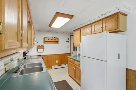 1808 East Road Bennington VT 05201