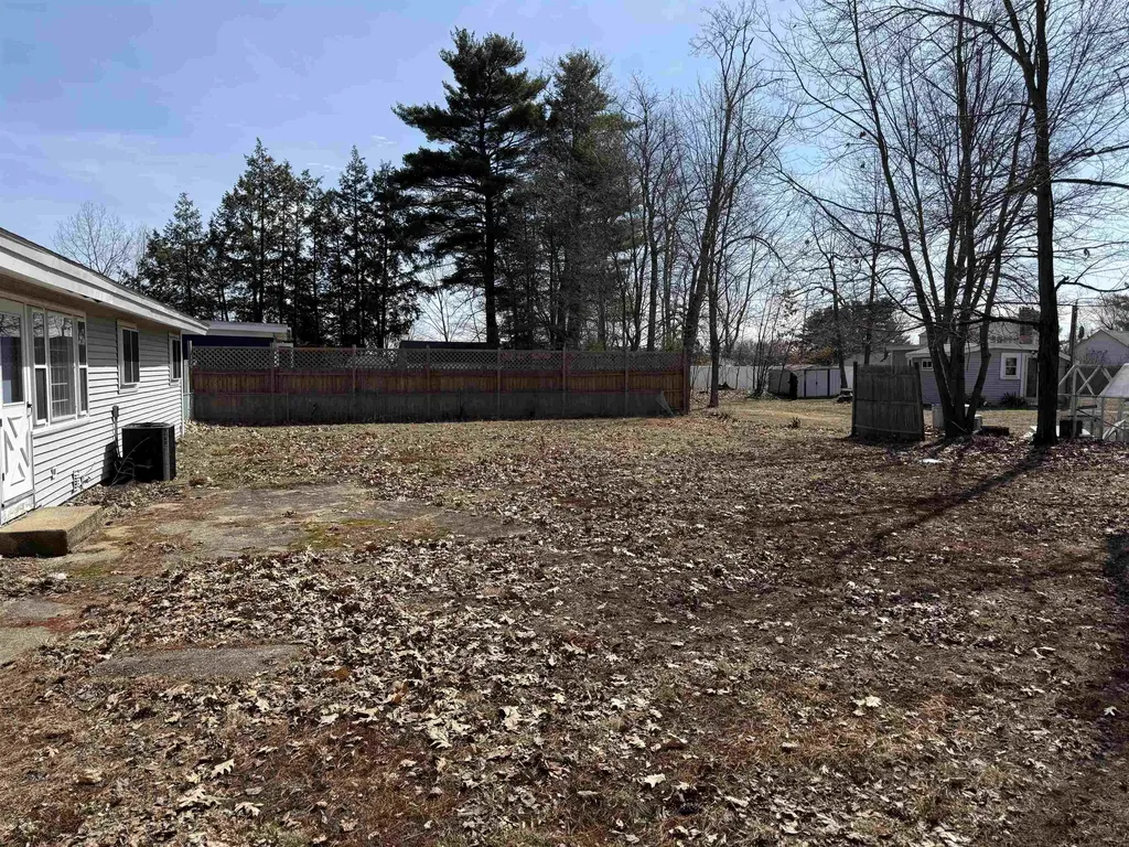 21 Roycraft Road Manchester NH 03103