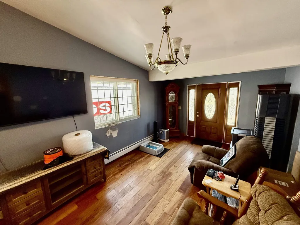 21 Roycraft Road Manchester NH 03103