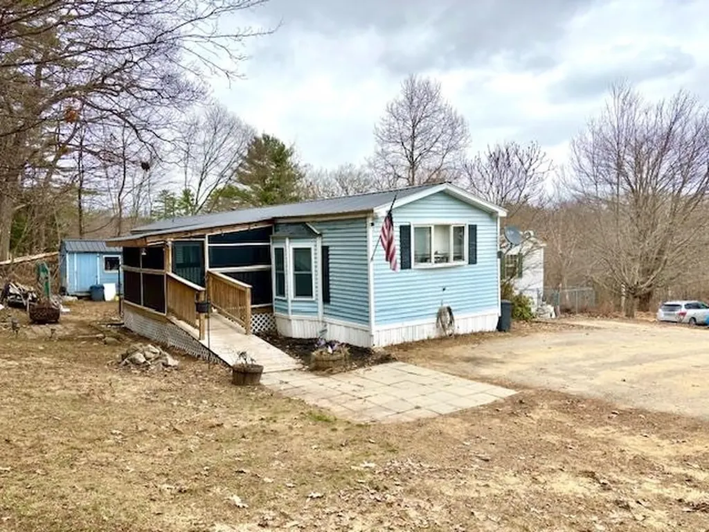 3 Trail Street Franklin NH 03235