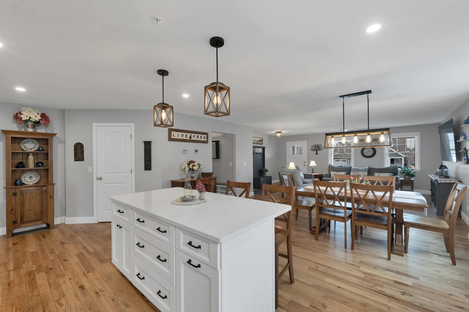 34 Three Ponds Drive Brentwood NH 03833