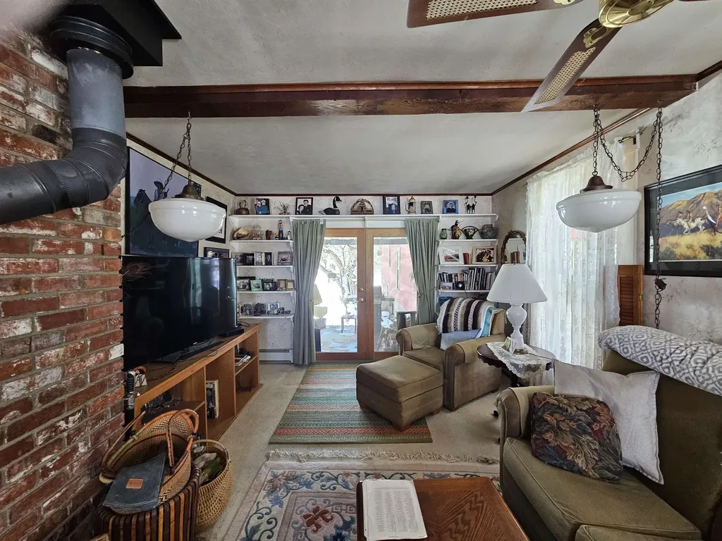 1553 Route 117 Sugar Hill NH 03586