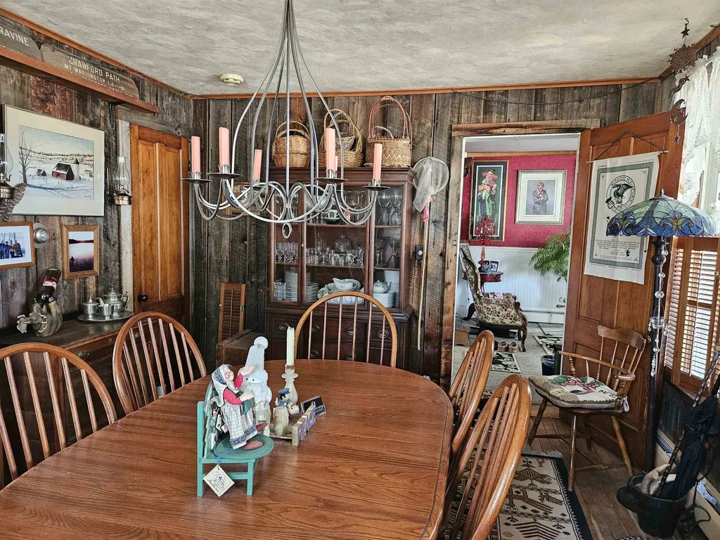 1553 Route 117 Sugar Hill NH 03586