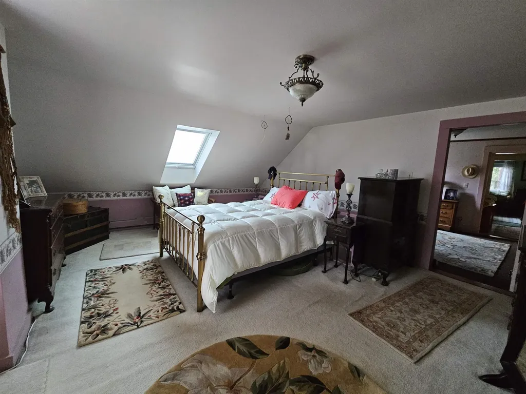 1553 Route 117 Sugar Hill NH 03586