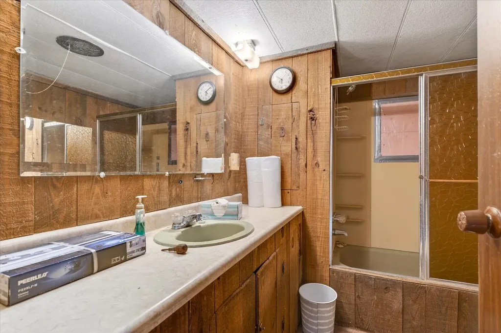 1343 Chelsea Road Corinth VT 05039
