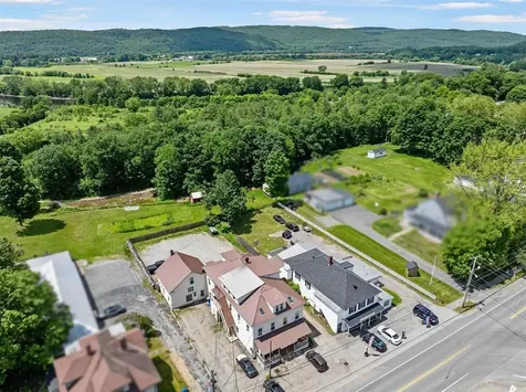 2733 Dartmouth College Highway Haverhill NH 03774