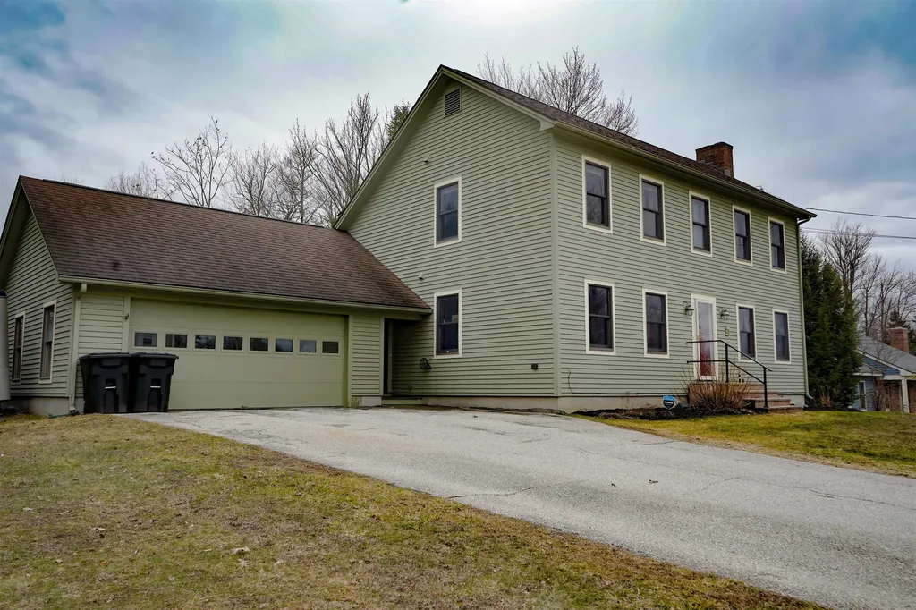 10 Elmwood Drive Rutland City VT 05701