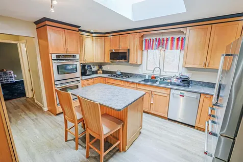 119 Belknap Road Hudson NH 03051