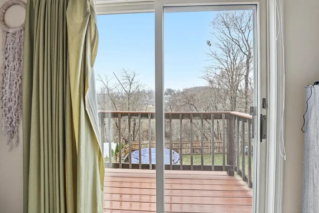 147 Leewood Street Manchester NH 03103