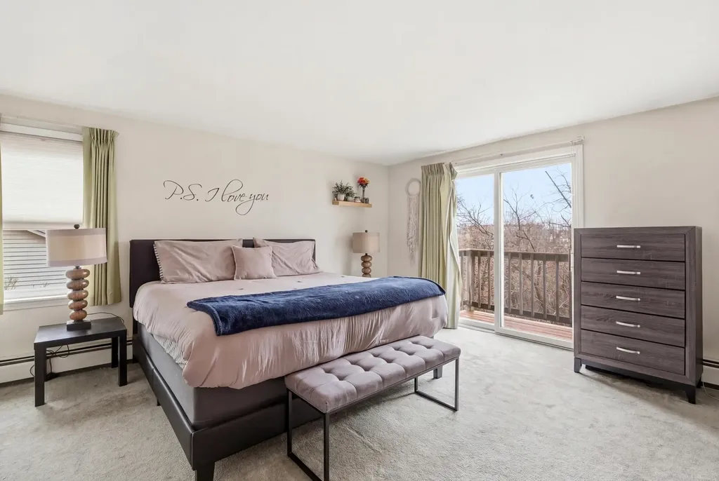 147 Leewood Street Manchester NH 03103