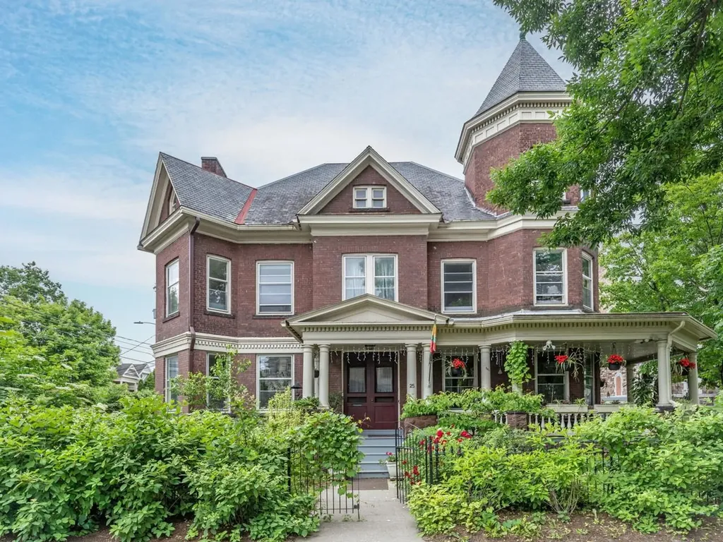 25 Buell Street Burlington VT 05401