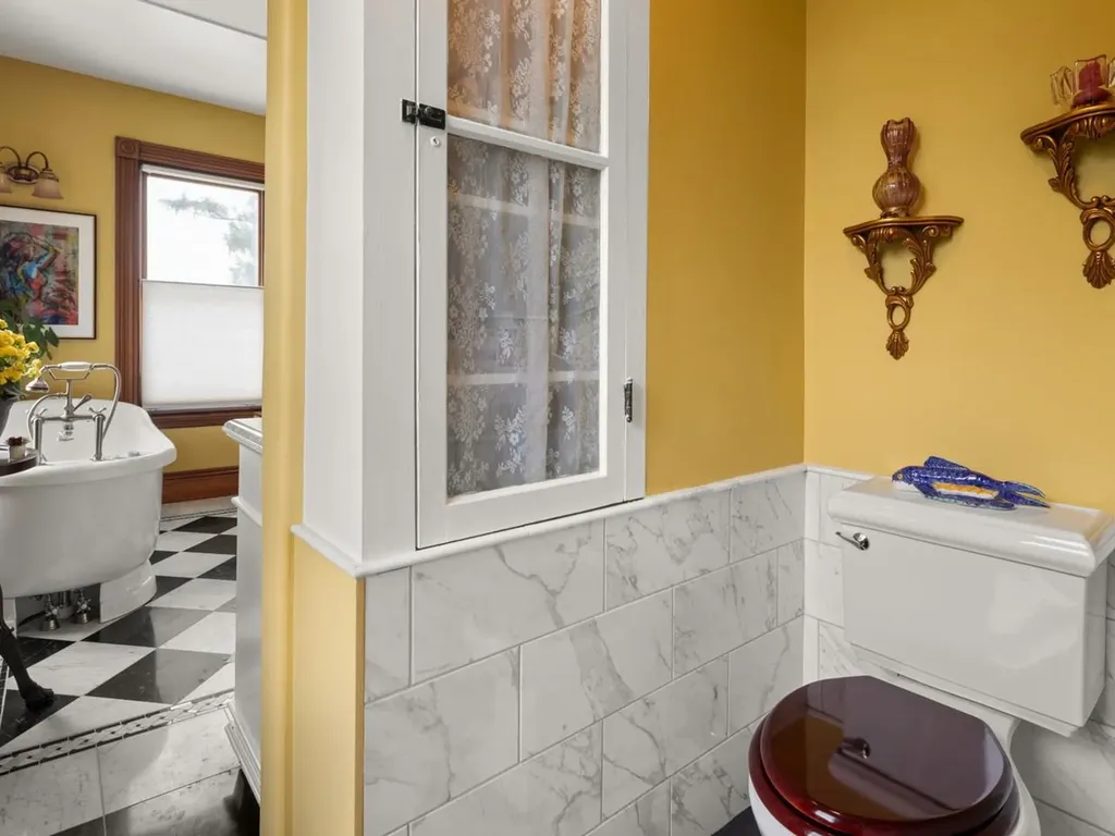 25 Buell Street Burlington VT 05401