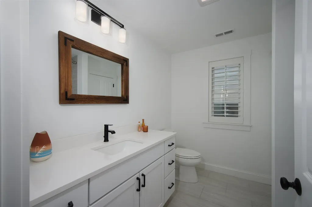 12 Summit Circle Newmarket NH 03857