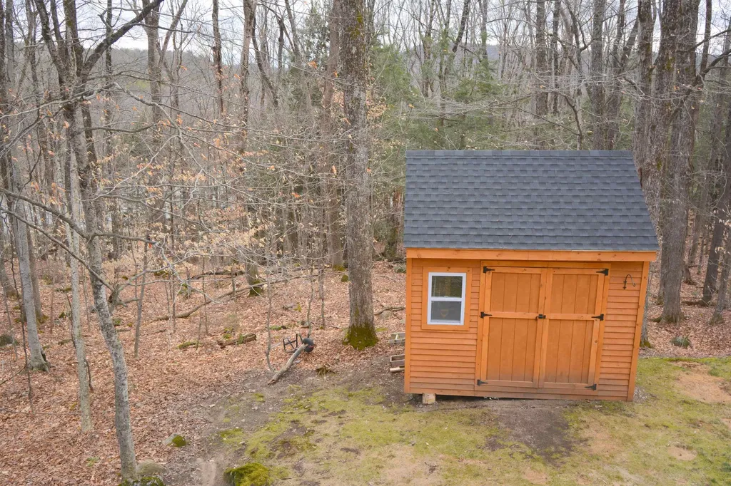 54 Brookridge Drive Grantham NH 03753