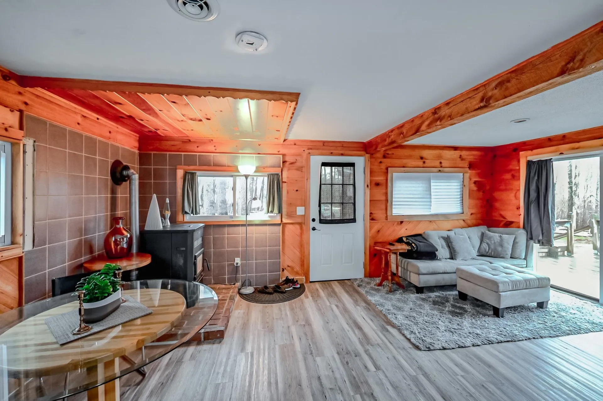 3 Hollywood Avenue Raymond NH 03077